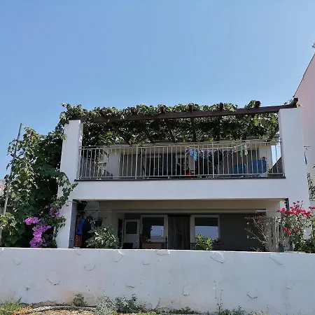 Apartments Erzen Medulin Extérieur photo