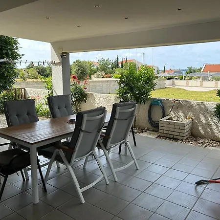 Apartments Erzen Medulin Extérieur photo