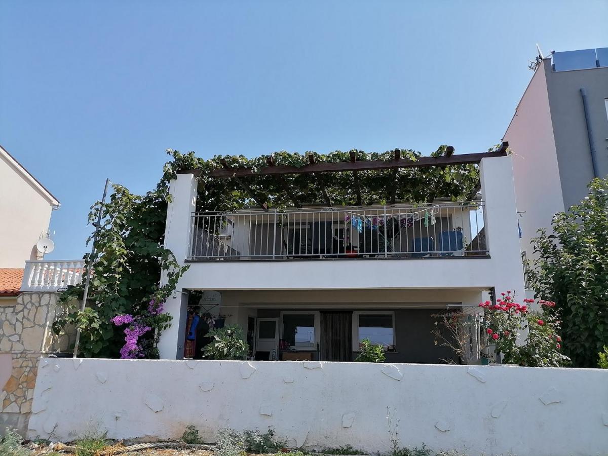 Erzen Appartement